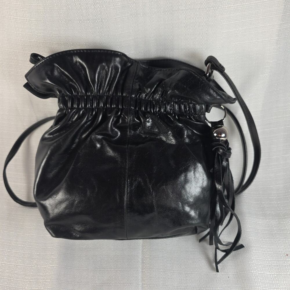Hobo The Original Leather Drawstring Crossbody Bag Black Slouchy Boho Fringe New